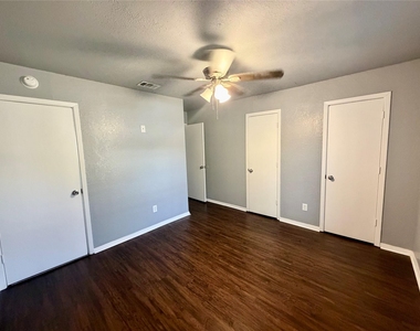 1729 W Doyle Street - Photo Thumbnail 14