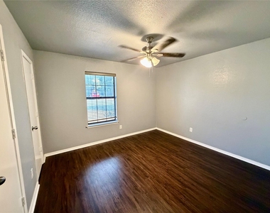 1729 W Doyle Street - Photo Thumbnail 13