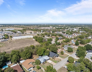 1729 W Doyle Street - Photo Thumbnail 35