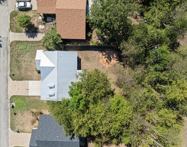 1729 W Doyle Street - Photo Thumbnail 34