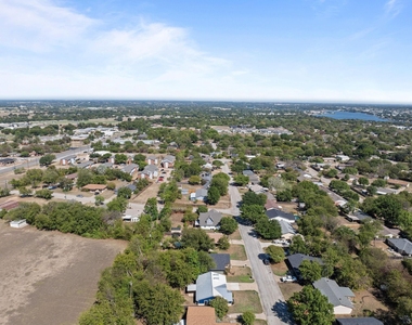 1729 W Doyle Street - Photo Thumbnail 38