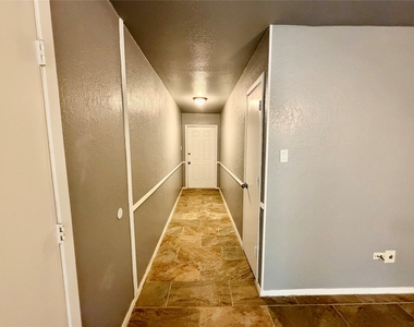 1729 W Doyle Street - Photo Thumbnail 4