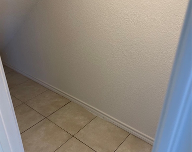 4606 Alamosa Street - Photo Thumbnail 18