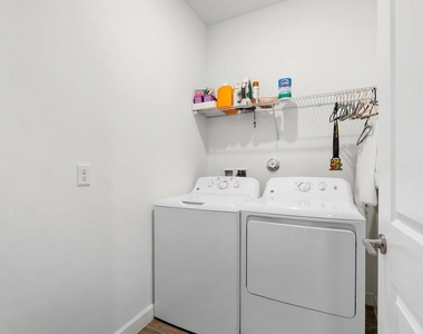 1406 Arrowhead Point Road - Photo Thumbnail 68