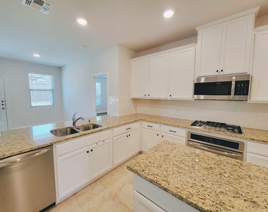 3814 Bastrop Street - Photo Thumbnail 8