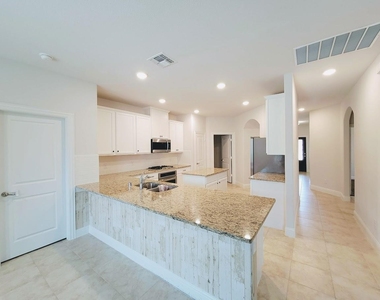 3814 Bastrop Street - Photo Thumbnail 9