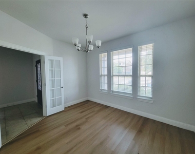 3814 Bastrop Street - Photo Thumbnail 4