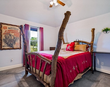 2128 Christine Drive - Photo Thumbnail 20