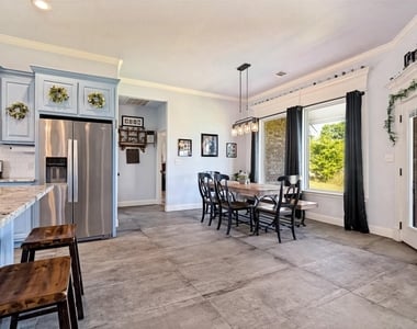 2128 Christine Drive - Photo Thumbnail 12