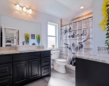 2128 Christine Drive - Photo Thumbnail 21