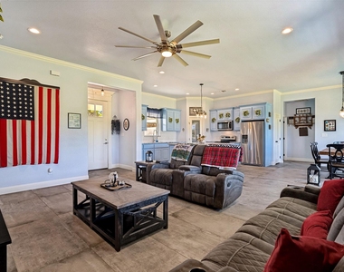 2128 Christine Drive - Photo Thumbnail 7