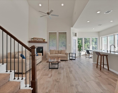 1622 Hope Lane - Photo Thumbnail 3