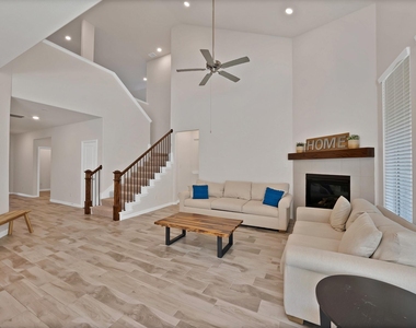 1622 Hope Lane - Photo Thumbnail 1