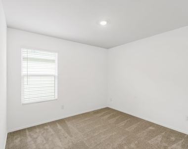 7109 Gray Wolf Lane - Photo Thumbnail 12