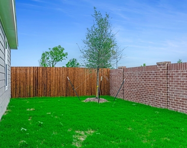 7109 Gray Wolf Lane - Photo Thumbnail 24