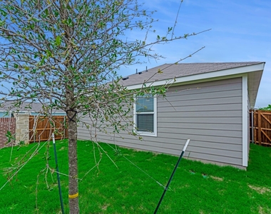 7109 Gray Wolf Lane - Photo Thumbnail 23