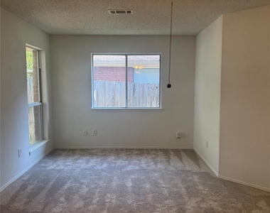 6916 Indiana Avenue - Photo Thumbnail 6