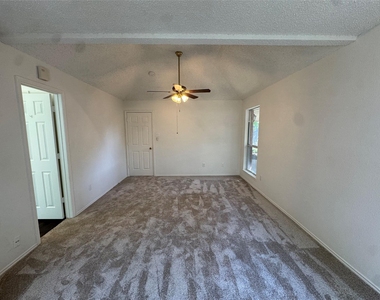 6916 Indiana Avenue - Photo Thumbnail 15