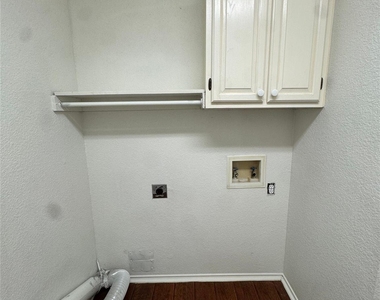 6916 Indiana Avenue - Photo Thumbnail 24