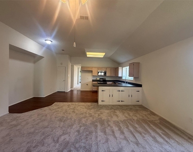 6916 Indiana Avenue - Photo Thumbnail 4
