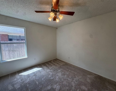 6916 Indiana Avenue - Photo Thumbnail 21