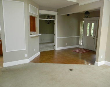 416 Roland Drive - Photo Thumbnail 5