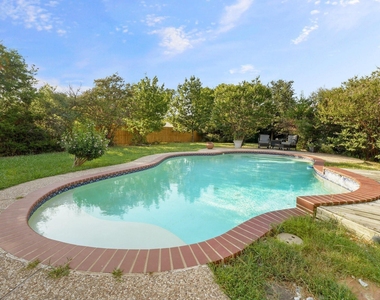 1801 Overland Street - Photo Thumbnail 16