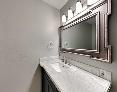462 Westview Terrace - Photo Thumbnail 14