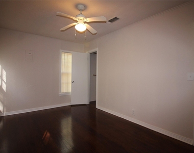5020 Cedar Hill Road - Photo Thumbnail 10