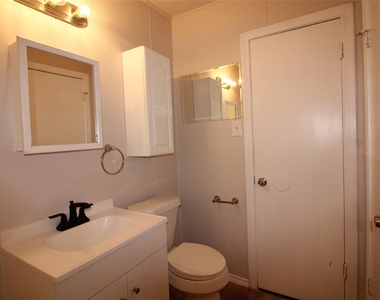 5020 Cedar Hill Road - Photo Thumbnail 7