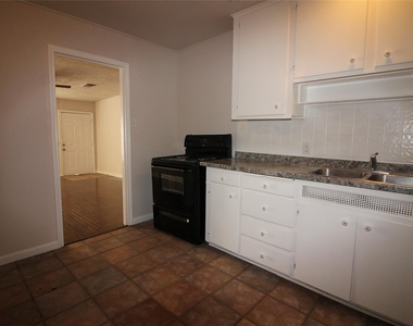5020 Cedar Hill Road - Photo Thumbnail 3