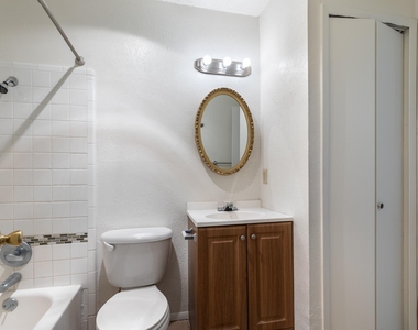 209 Pebblebrook Street - Photo Thumbnail 13