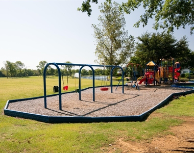 1812 Forsythe Drive - Photo Thumbnail 26