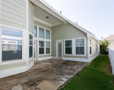 1812 Forsythe Drive - Photo Thumbnail 23