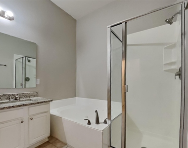 1112 Seider Lane - Photo Thumbnail 9