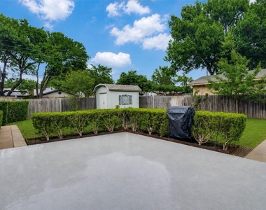 3817 Crestpark Drive - Photo Thumbnail 21