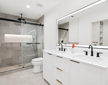 3817 Crestpark Drive - Photo Thumbnail 17