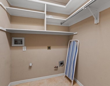 1404 Land Drive - Photo Thumbnail 14