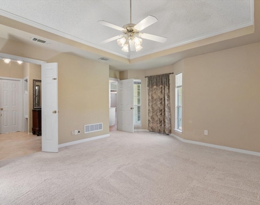 1404 Land Drive - Photo Thumbnail 3