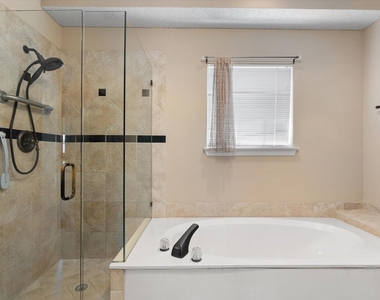 1404 Land Drive - Photo Thumbnail 7