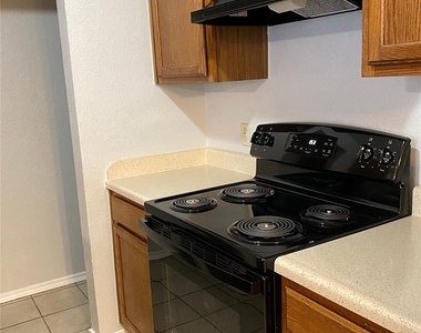 8701 Holly Street - Photo Thumbnail 3
