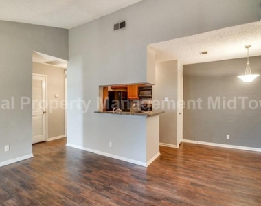 1101 Calico Lane - Photo Thumbnail 3