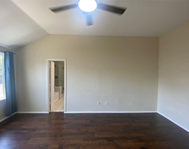 10133 Coolidge Drive - Photo Thumbnail 9