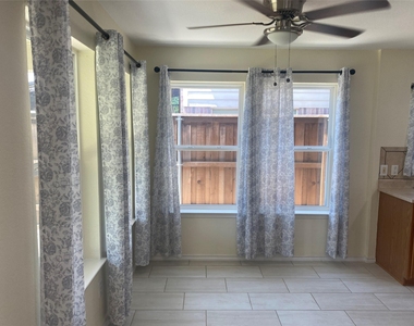10133 Coolidge Drive - Photo Thumbnail 3