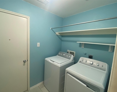 10133 Coolidge Drive - Photo Thumbnail 6