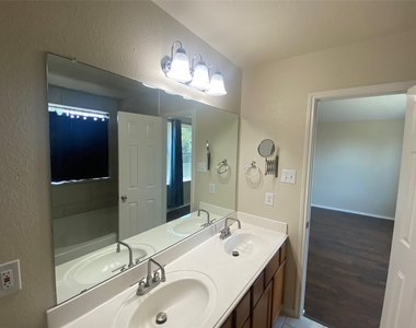 10133 Coolidge Drive - Photo Thumbnail 13