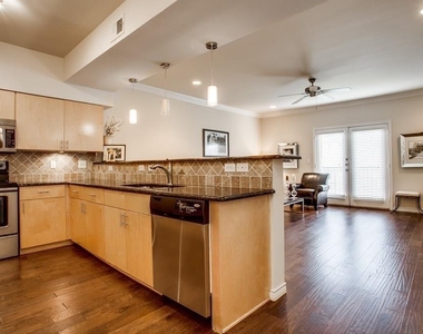 3102 Kings Road - Photo Thumbnail 2