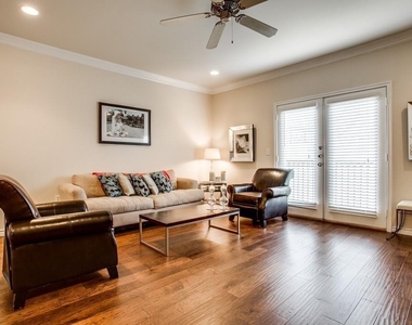 3102 Kings Road - Photo Thumbnail 7