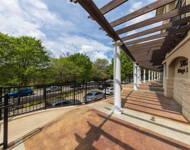 3102 Kings Road - Photo Thumbnail 1