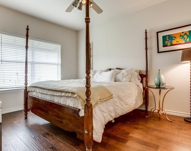 3102 Kings Road - Photo Thumbnail 10